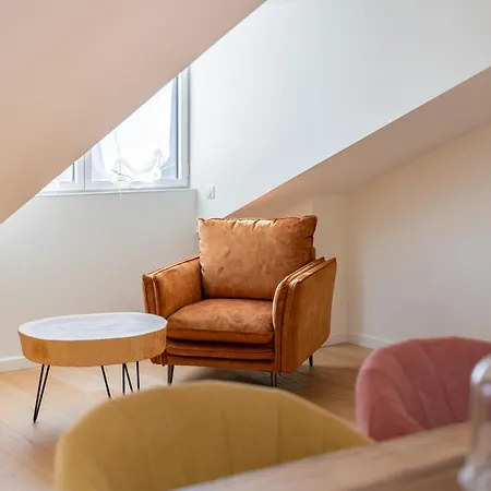 4 Pieces Sur La Rue D'antibes - Renove Et Climatise Daire Cannes