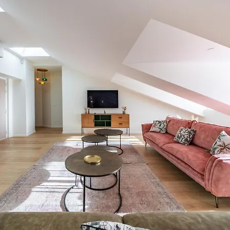 4 Pieces Sur La Rue D'antibes - Renove Et Climatise Cannes