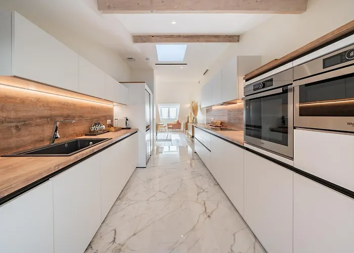 4 Pieces Sur La Rue D'antibes - Renove Et Climatise Apartmán